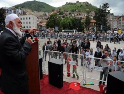 DOĞRU YOL PARTISI - Hak ve Hakikat Partisi'nin mitingine katılım az oldu