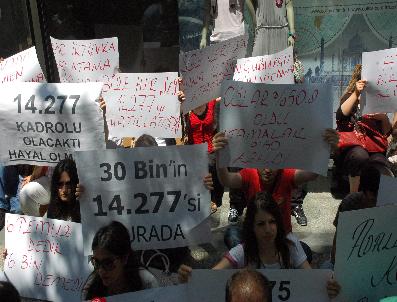 Ataması Yapılmayan Öğretmenlerden Oturma Eylemi