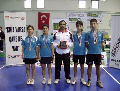ALI KURT - Badminton Milli Takımına Erzincan’Dan İki Sporcu