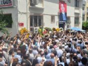 Birgün gazetesi Yazı işleri Müdürü Çeşmecioğlu uğurlandı