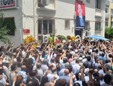 TAYFUN GÖRGÜN - Birgün gazetesi Yazı işleri Müdürü Çeşmecioğlu uğurlandı