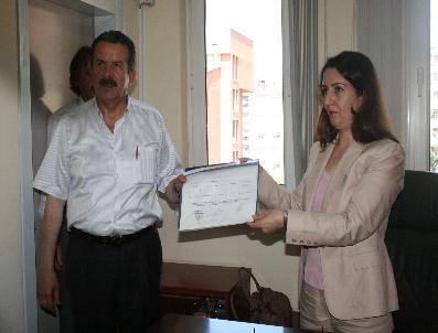 SELAHATTİN KARAAHMETOĞLU - Giresun Milletvekilleri Mazbatalarını Aldı