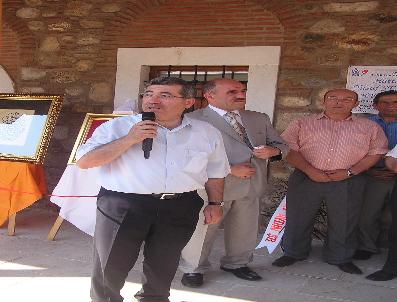 Hattat Yusuf Sezer’İn Sergisi Açıldı