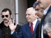 Tutuklu vekil Haberal'ın mazbatasını oğlu aldı