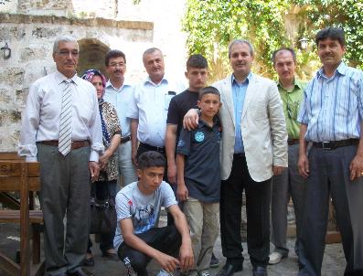 Başkandan Güreşçilere Ödül