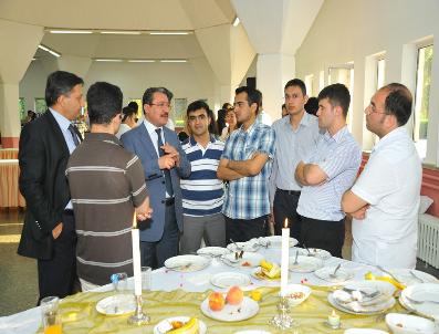 MUHAMMET GÜVEN - Erciyes Üniversitesi’Nde ‘İntörn Doktor Günü’ Düzenlendi