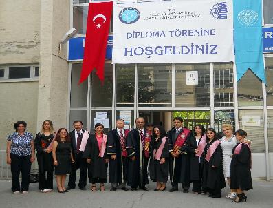 ULUDAĞ ÜNIVERSITESI REKTÖRÜ - Uü Sosyal Bilimler Enstitüsü Mezunlarını Uğurladı