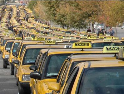 Minibüsler 10 taksiler ise 5 yaş üzerindeki araçlarla hizmet veremeyecek