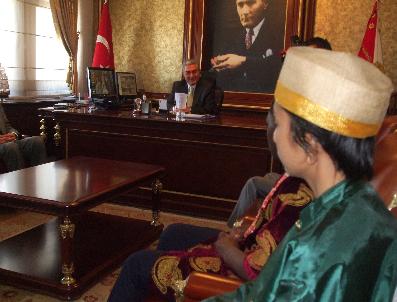 ZEKI ÇATALKAYA - Türkçe Olimpiyatı Öğrencisinden Polise Telsiz Anonsu: ’Asayişi Sağlayın’