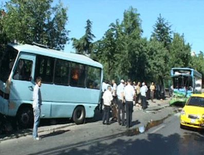 Yolcu kapma yarışı 7 kişiyi hastanelik etti