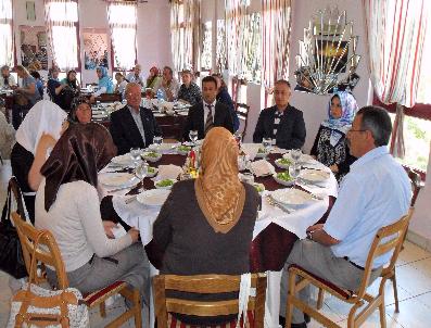 SAMSUN EMNIYET MÜDÜRÜ - Şehit Aileleri Çorum‘u Gezdi