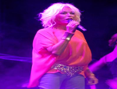 AJDA PEKKAN - Ajda Pekkan Mest Etti