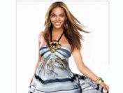 Beyonce parasını saçıyor