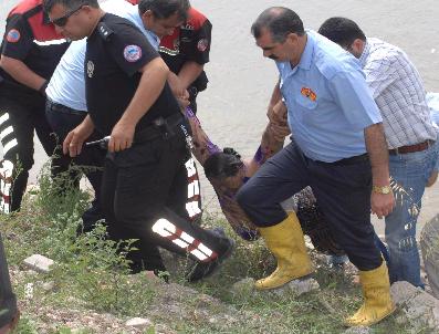 RAUF DENKTAŞ - Ceyhan Nehrinde Cesedi Bulunan Kadının Kimliği Tespit Edildi