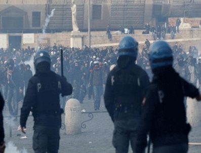 İtalya'da hızlı tren protestosu