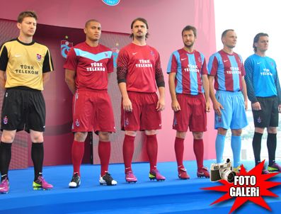 FERIYE LOKANTASı - Trabzonspor'un yeni sezon formaları tanıtıldı