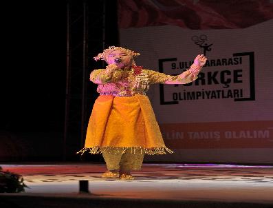 Türkçe Sevdalısı Çocuklar Antalyalılara Unutulmaz Bir Gece Yaşattı