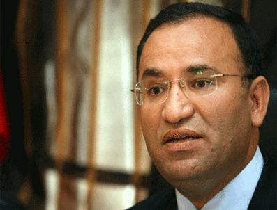 MECLIS GENEL KURULU - AK Partili Bozdağ: CHp parlamentoyu tehdit ediyor