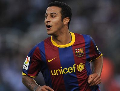 Barça, Thiago'nun sözleşmesini 2015'e kadar uzattı