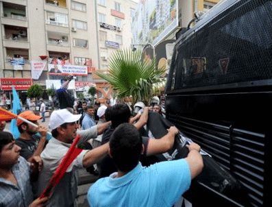 EMEK PARTISI - Hopa'da yaşanan olaylar bir çok ilde protesto edildi