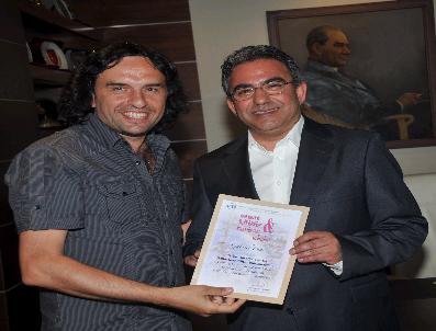 Sanatçılardan Atso‘ya Teşekkür Ziyareti