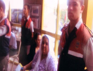 Annemin haline askerler bile ağlıyor