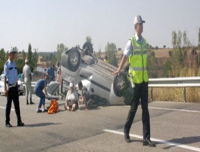 Otomobil Şarampole Yuvarlandı: 6 Yaralı