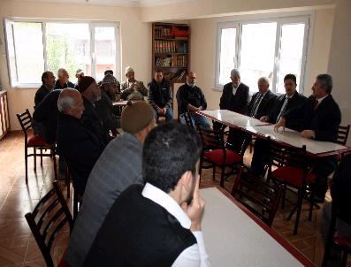 BURHAN ÇAKıR - Ak Parti Heyetinden Refahiye İlçesine Ziyaret
