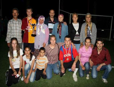 OLIMPOS - Altınova’Daki Halı Saha Turnuva Sonuçlandı