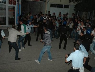 SAMET ERCOŞKUN - Bursa'da Hepar ve BDP arasındaki gerginlik