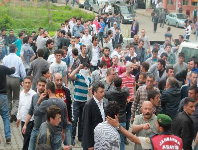 METİN LOKUMCU - Chp‘liler Hopa Eylemine Hazırlıklı Gelmiş