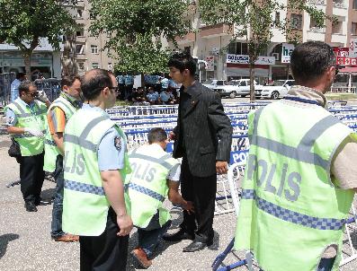 CEMIL SERHADLı - Diyarbakır’Daki Mhp Mitingi Öncesi Yoğun Güvenlik Önlemi