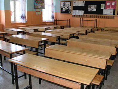 NIMET ÇUBUKÇU - 13 Haziran günü okullar tatil edildi