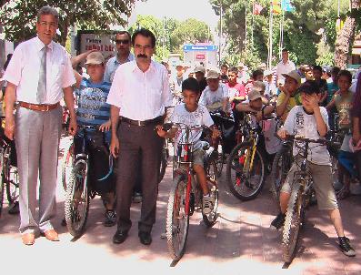 AYHAN YıLMAZ - Alaşehir‘de Bisiklet Yarışı