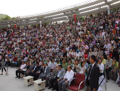 ÖZGEN KESKIN - Miniklerden Büyük Gösteri