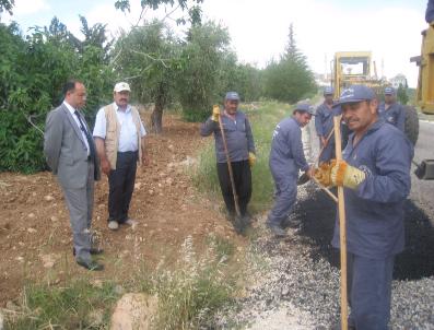 Özel İdare Bozulan Köy Yollarında Yama Çalışmalarına Başladı