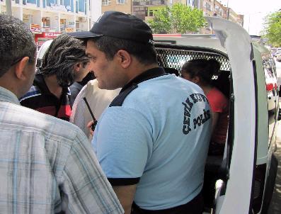 Sahte Para İle Alışveriş Yapmak İsterken Yakalandı