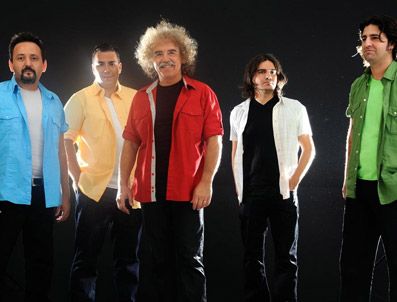 ZUHAL OLCAY - Ada müzik için kutlama