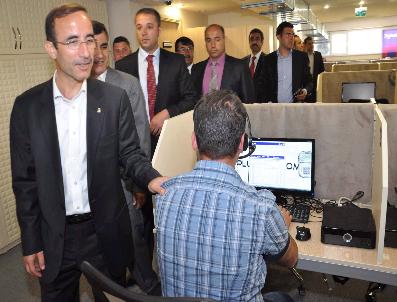 VAHİT KİLER - Çağrı Merkezi Kursiyerlerine Sertifika