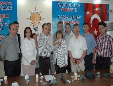 HÜSEYIN YARALı - Dp‘li Baykal Tuğsal Ak Parti‘ye Üye Oldu