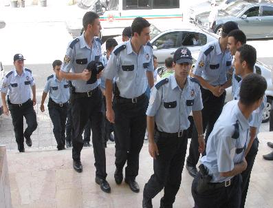 Okuldan Mezun Olan Polislere Seçim Görevi