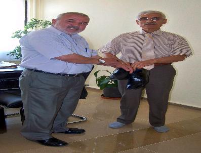 8372 Çift Ayakkabı İstanbul Taksim Meydanında Sergilenecek