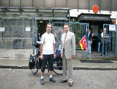 İSMAIL ÇEVIK - Türk-Alman Dostluğu İçin Pedal Çeviren Gazeteci Münih‘te