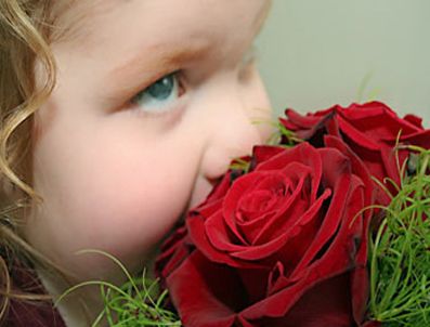 İĞDE - Güne gül koklayarak başlayın