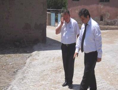 Yerköy‘de Köylere Kilit Parke Taş Döşeniyor
