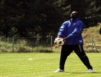 DANILO - Kardemir D.Ç Karabükspor Ganalı Oyuncu Deniyor