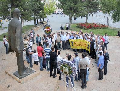 MADıMAK - Madımak Önünde Olaylar