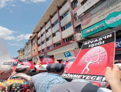 MADıMAK - Madımak Önünde Olaylar