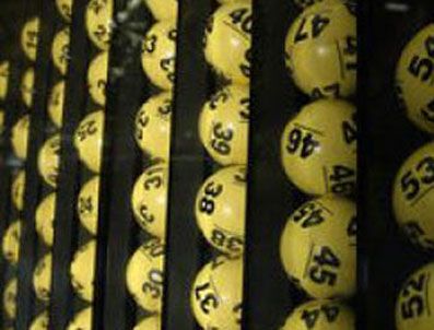 Süper loto talihlisi sigarasını veresiye aldı