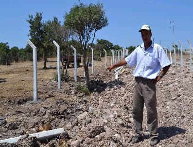 MEHMET ÜNAL ŞAHIN - Ayvacık‘ta Örnek Vatandaşlar
